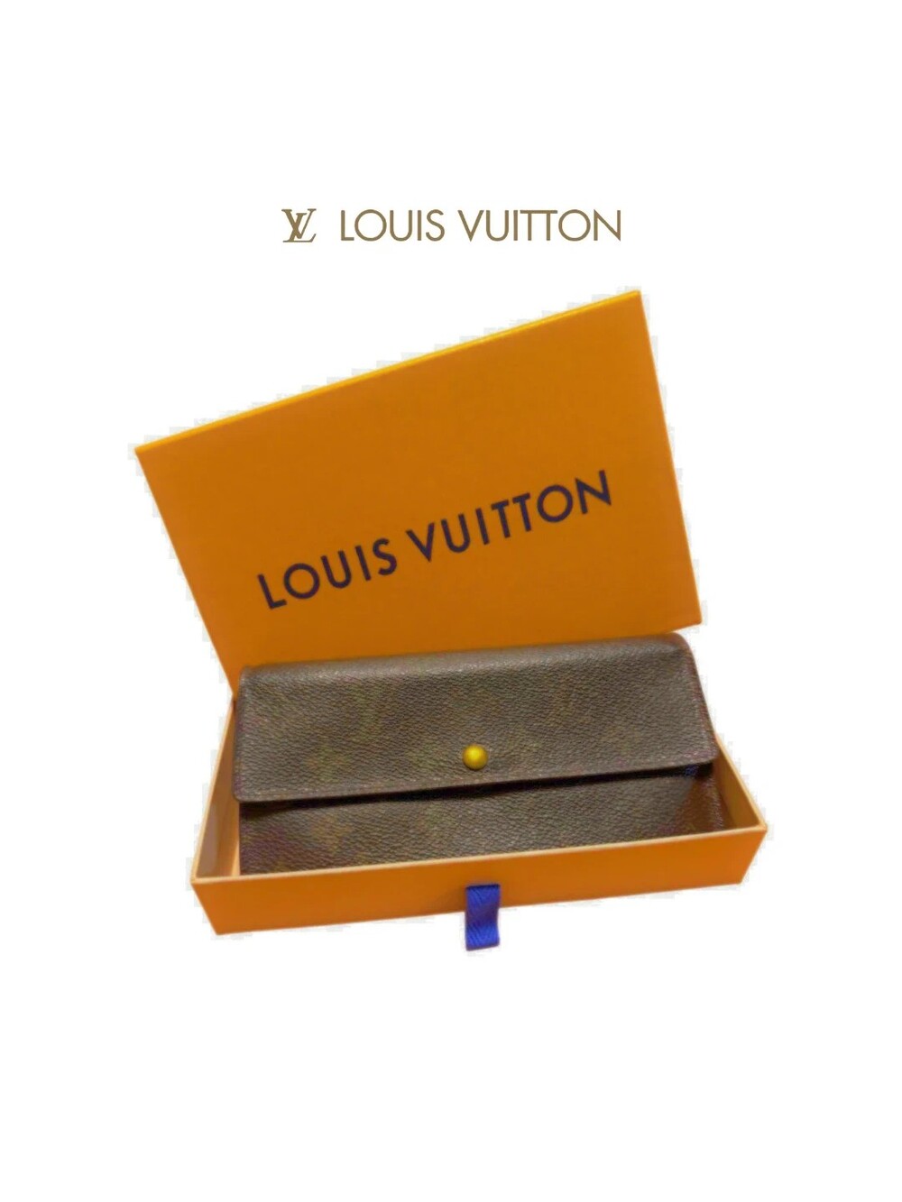 Louis Vuitton Vintage Sarah Wallet in the classic Monogram Canvas